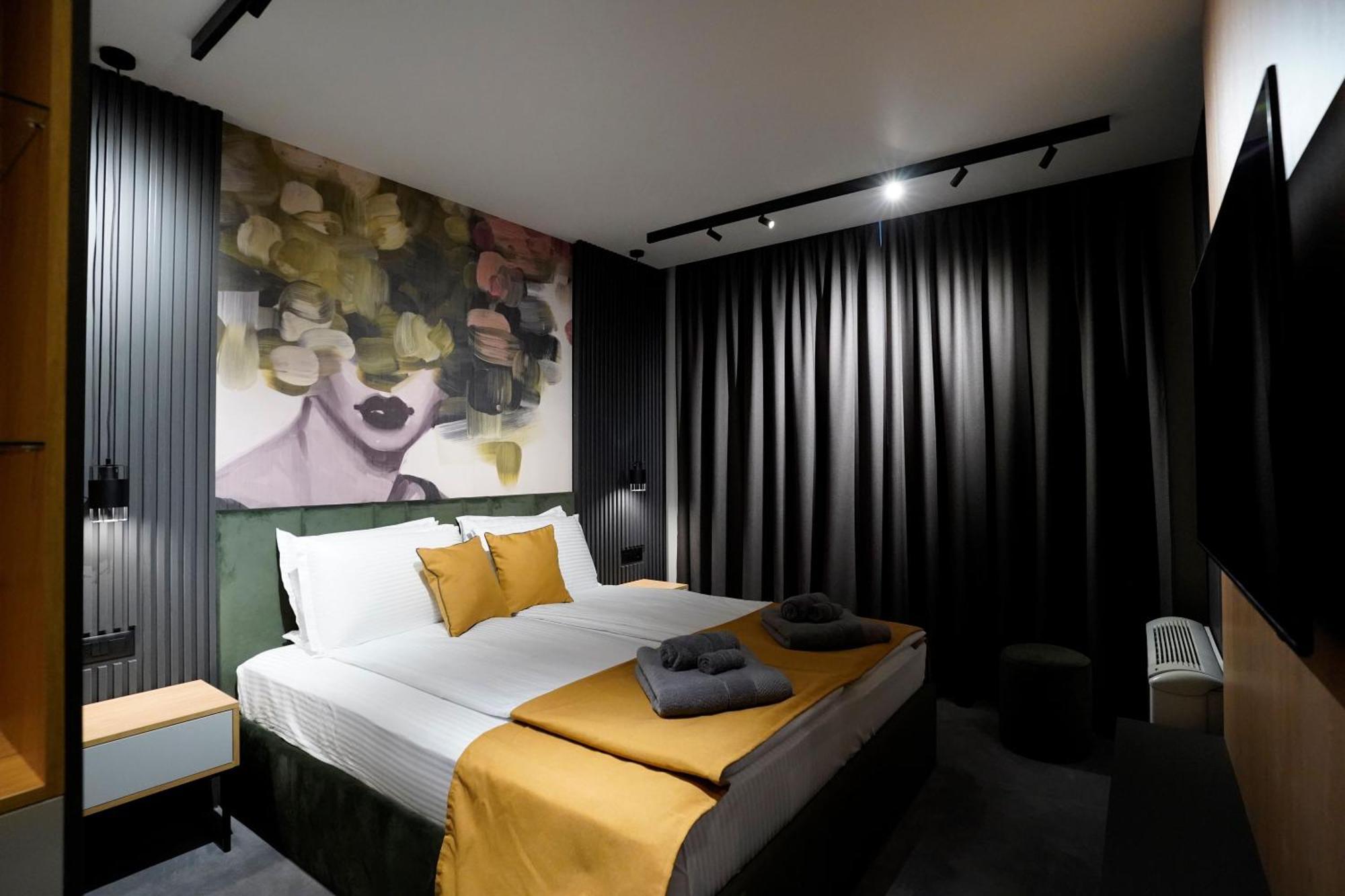 Park Hotel Novel Veliko Tarnovo Ngoại thất bức ảnh